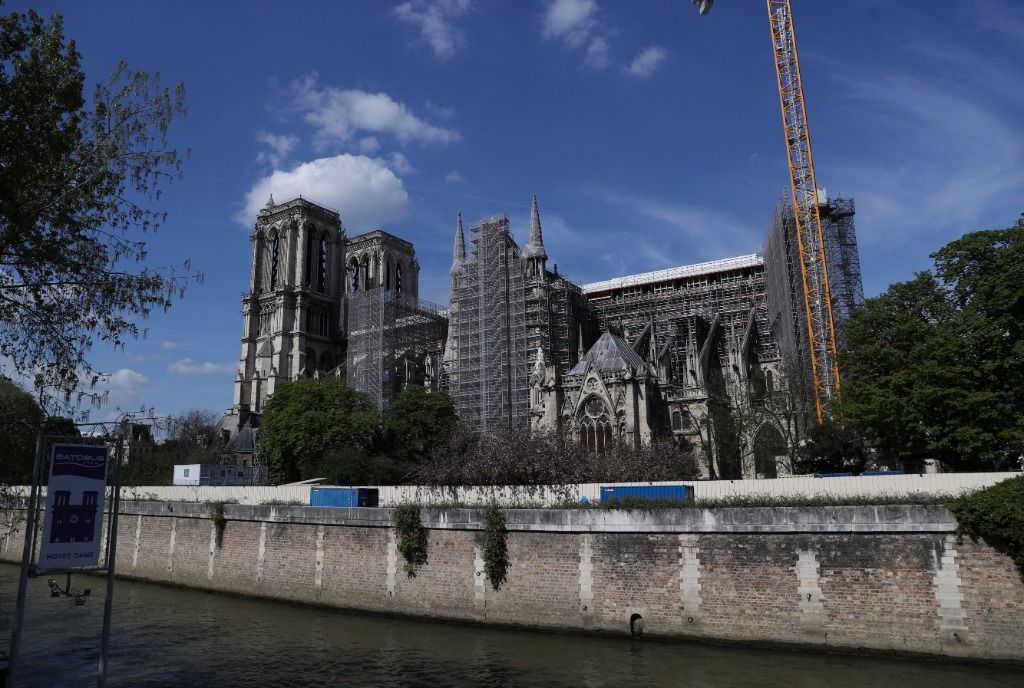 巴黎圣母院重建奥运不停工