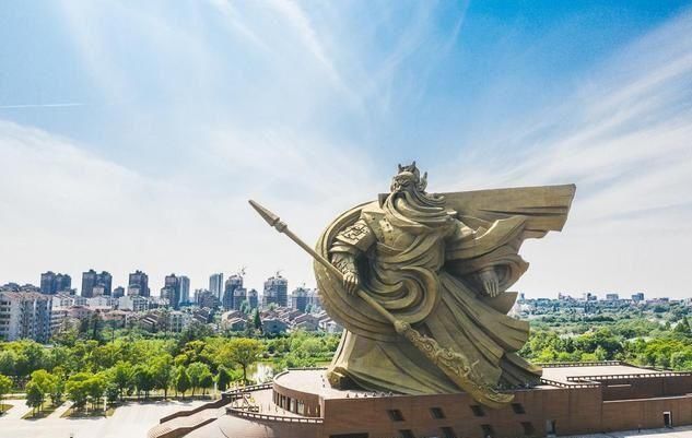 关公|世界“最大关公像”重达1200吨耗，资15亿建成，或被拆除