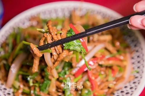 这家|金华这家12年的湘菜老店,员工居然只有两个人!