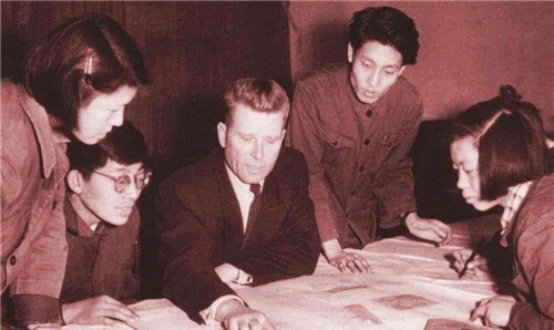 全国|曾风靡全国的“宝塔糖”,为何突然销声匿迹了?你看苏联做了啥