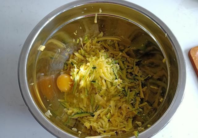  清香|一家子的极简早餐走红，清香软嫩却营养齐全，网友：一片冷淡风