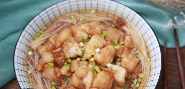  龙利鱼蒸金针菇|我家常给孩子做这菜, 10分钟就出锅, 增强记忆又护眼, 好吃不油腻