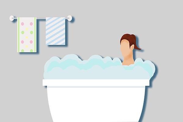  死皮|为什么老人身上，总有一种难闻的味道？如何清除老人味？