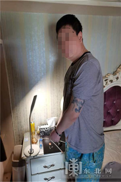 疑人辛某|“外卖式”团伙线上联系送毒上门