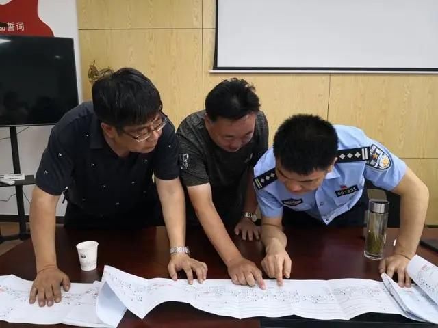 民警|为了21年前未破命案，4位民警再次联手：“怎么也得在退休前，把案子破了！”