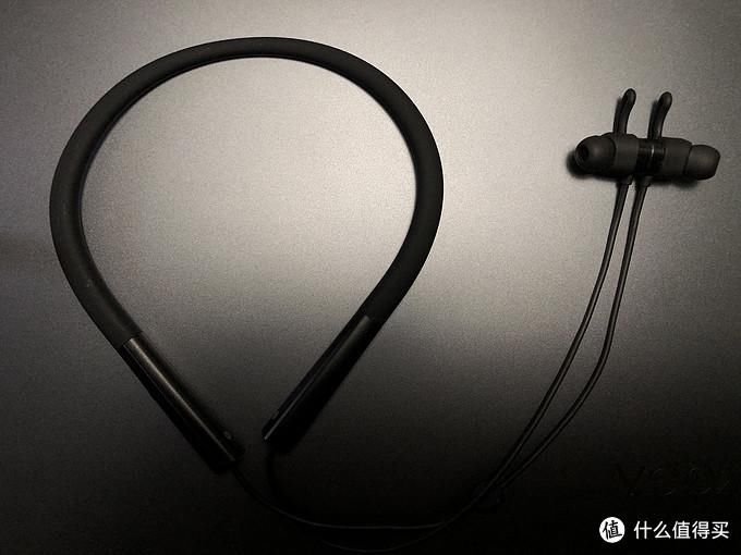  社畜|入职一年的年轻人每天都背什么？一个浑浑噩噩社畜的EDC