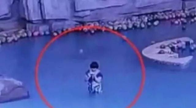  救救|“妈妈，救救我！” 也许你的孩子正面临着一样的危险！所有人都该看看