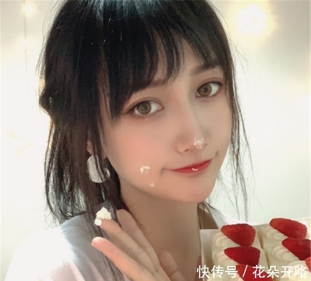 爆料|RNG女主持人爆料:2年没见过合同,解约找了新工作rng又突然要钱