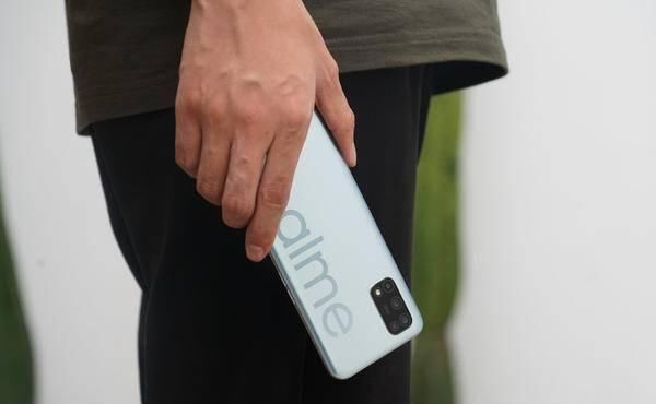  不止|realme 真我 V5：不止「奥利给」