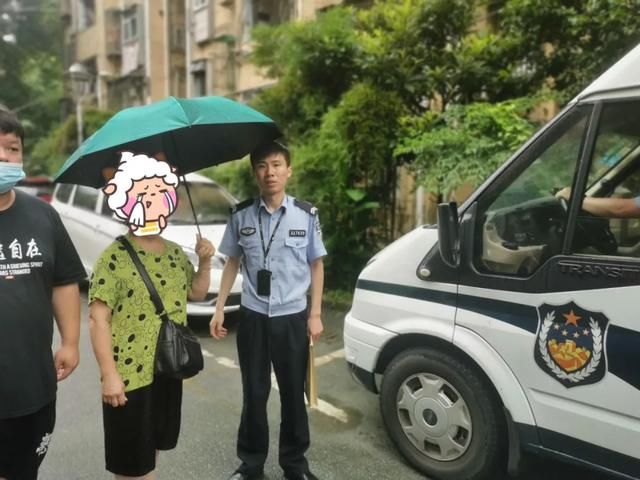  大妈|广场舞大妈每天吃77颗药！警方一查，真相不简单