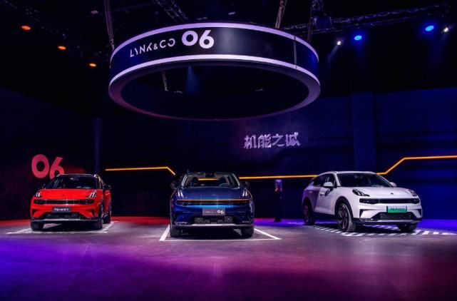  能成|领克06迈着小碎步，带着终身“四免”向大家走来，能成爆款？