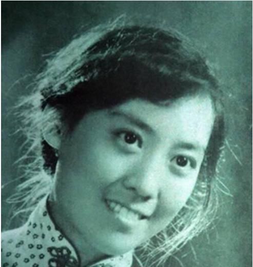  丈夫|母亲是著名影星，丈夫当过总统，她却受尽磨难，晚年寺庙中离世