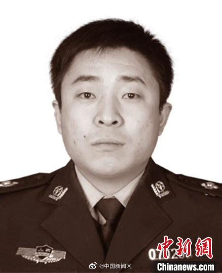 交警|山西一交警双节安保一线因公殉职 年仅45岁