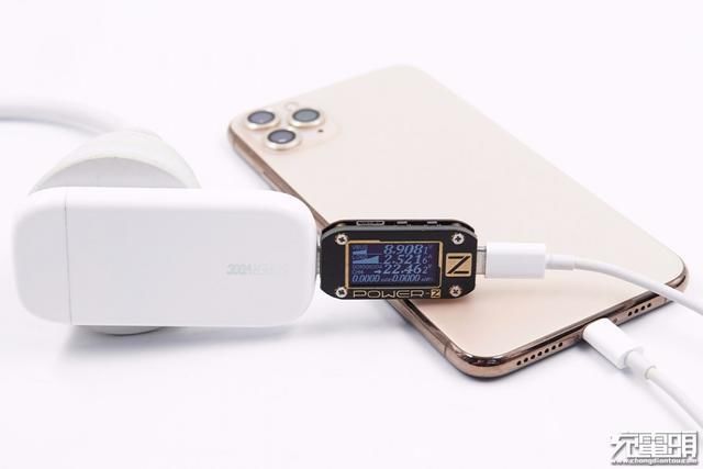  功率为8|小饼干能给什么设备用？OPPO 50W 超闪饼干充电器兼容性评测