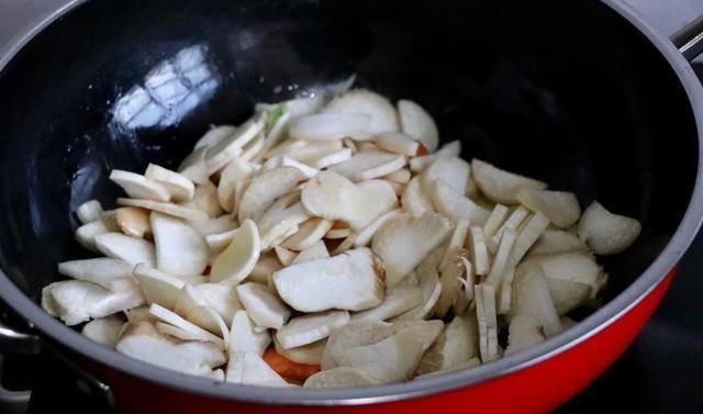  好吃|晚餐就吃此菜，比肉还好吃，吃了还不长胖，上桌一下子就吃光了