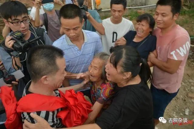 玉环|宋小女与张玉环的爱情故事:你还欠我一个拥抱