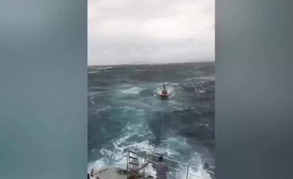  婚礼|他和亡妻补办“婚礼”：又两起杀妻案爆出，我却只想带你看看真爱