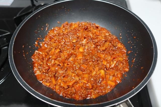 美食|简单美食之《嫩芽菜牛肉盖饭》的做法