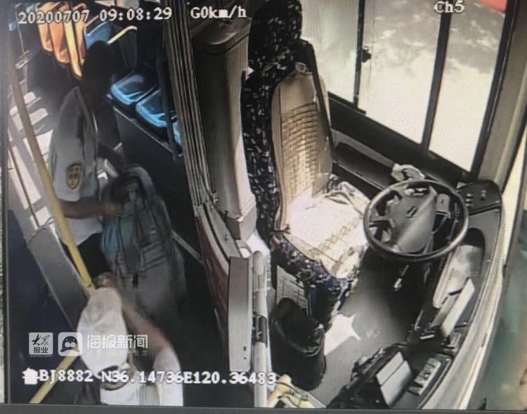  服务|寻手机拿行李青岛公交驾驶员这波周到服务获赞
