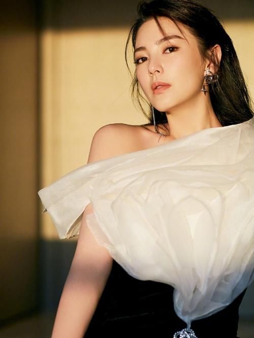  姐姐|《浪姐》成团名单疑曝光！万茜一路保送出道位，孟佳将遗憾出局！