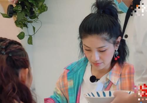 厨师|妻旅4：沙溢伪装成厨师，胡可认不出，他四个字回应，有情绪了