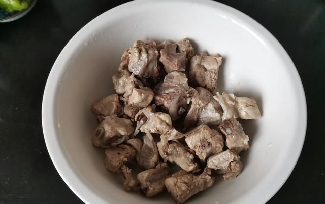  好吃|原来排骨还能这样做，焦香不柴，比饭店的还好吃，做法也简单