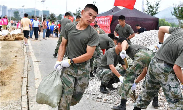 巢湖|千余人民子弟兵驰援巢湖防汛抗洪