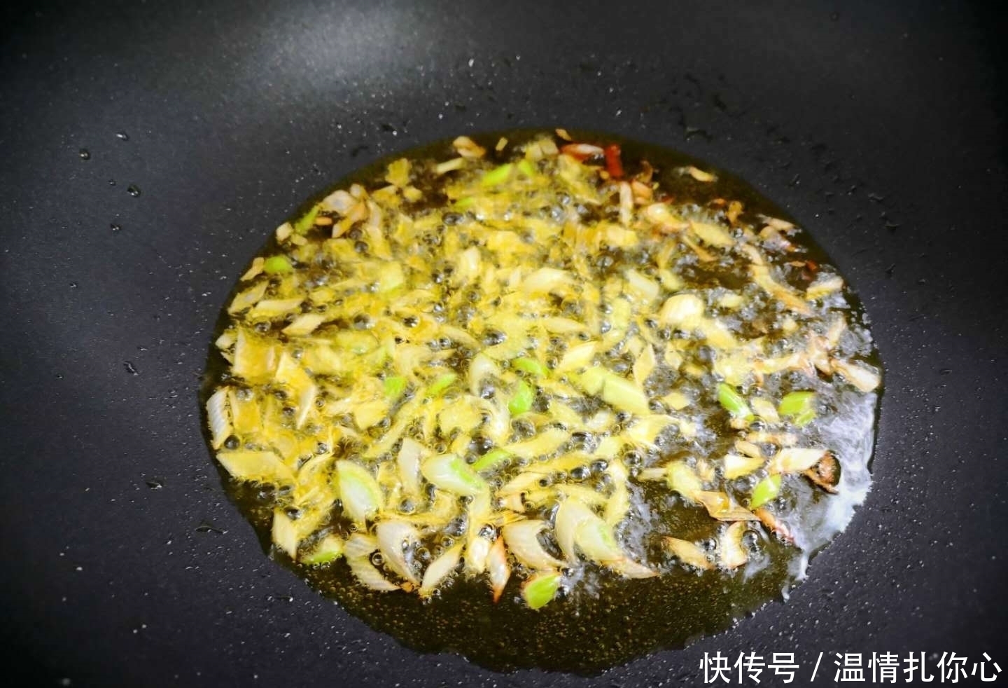 人来说|它是天然的“抗生素”,春天吃最好,清热明目,不懂吃可惜了!