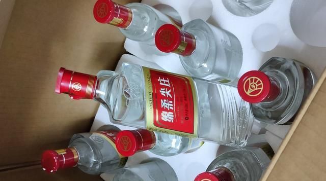 不错|这3款白酒都是纯粮好酒，价格在30元左右，好喝不上头