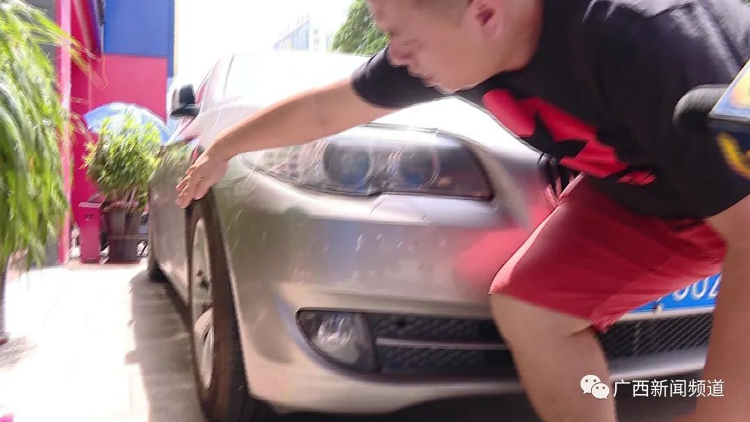  怀疑|店门被宝马堵死，店主一脸懵，车主：我怀疑你刮我的车，给我道歉