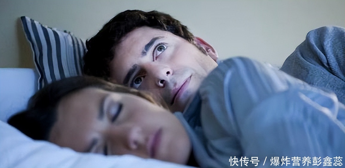 晚上还不到10点就犯困，凌晨3、4点钟又醒来，这到底是怎么回事2023