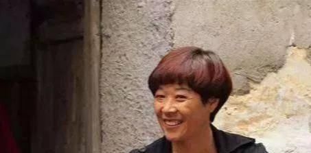 富翁|20年前女子一时善念收留3个少年，如今少年成富翁来报一饭之恩