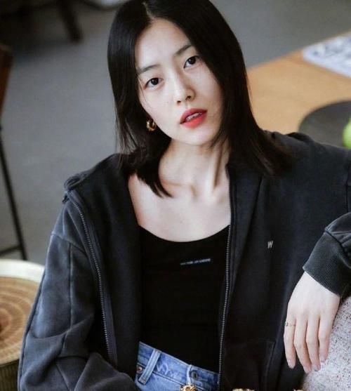 出道|丑成这样还能出道？一起看明星长相的真香打脸现场！