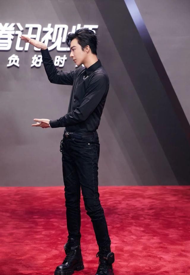  好久不见|【鹅厂星品大赏】好久不见爱豆们扎堆走红毯了