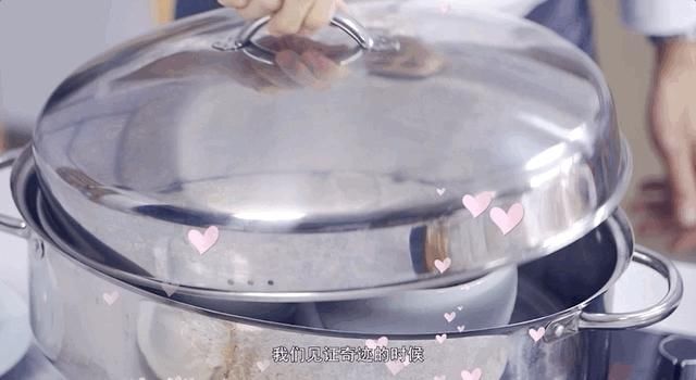 主厨|肉质与梨汁的完美融合，帅哥主厨手把手教您独家手艺！