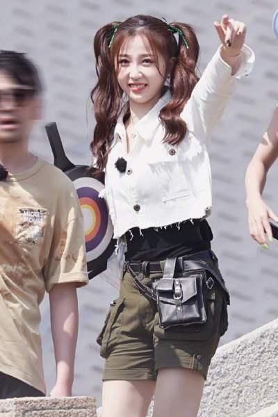  讨人喜欢|THE9虞书欣为什么最讨人喜欢，看《极挑》的一个举动和别人的表现