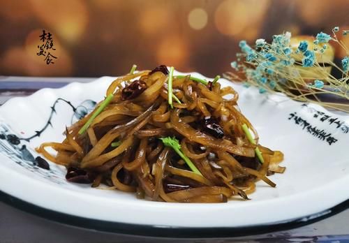  咸菜瓜子|这食材越陈旧越香，曾经家家户户的主菜，吃过的大多年逾古稀