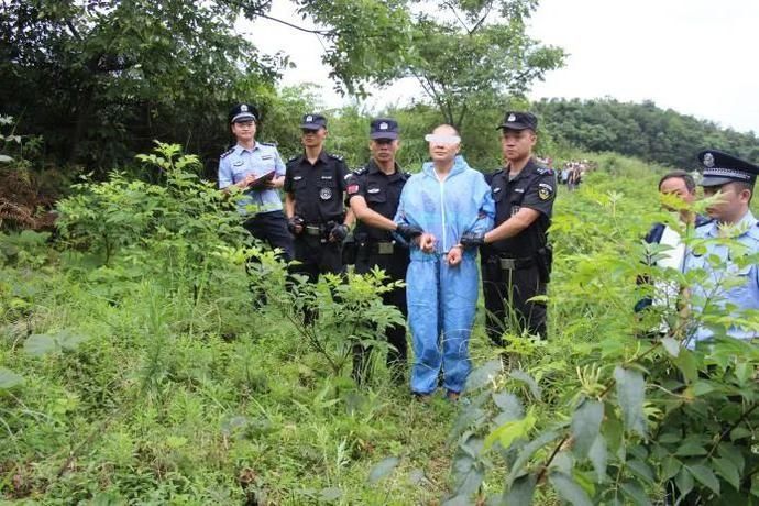 杀人|杀人焚尸,潜逃21年!贵州警方抓获2名命案逃犯
