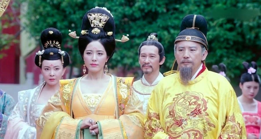 为啥|杨贵妃体重近140斤，为啥唐玄宗还那么宠爱她？这3点无人能比