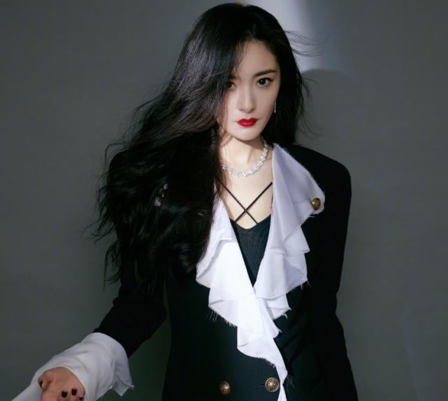  杀青|《斛珠夫人》还没杀青，杨幂又一新剧官宣，男主不输陈伟霆