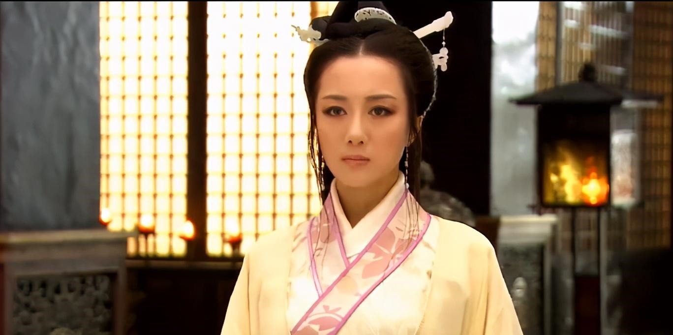 选着|让曹操、曹丕、曹植都爱的女人，却选着了一个负心汉，最后被毒死