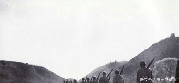 上报|放哨的哨兵发现鬼子偷袭,不仅没上报还召集自己的队伍跑了!