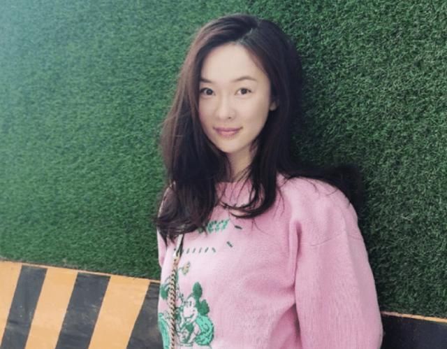  女团|《乘风破浪》选秀女团踢馆明星，全都是重量级女明星，网友：芒果台厉害了