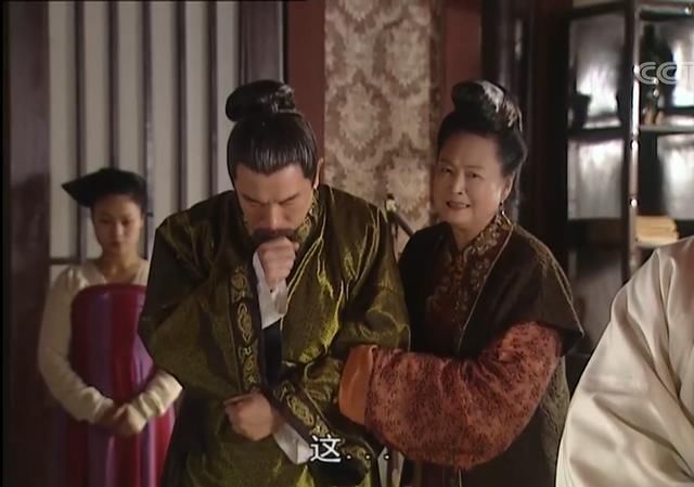  舞台姐妹|谢晋、《小花》导演张铮均用她出演主要角色，今80岁仍活跃影坛