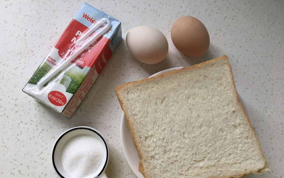  鸡蛋|吐司和鸡蛋是绝配，做成早餐营养高，好吃又解馋