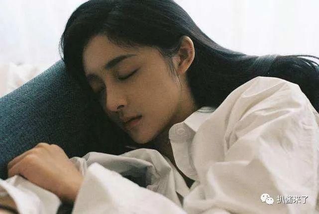  张萌|【补发7.8号的内容】周洁琼思聪？黄子韬徐艺洋？华晨宇邓紫棋曾经？德云斗笑社？张颂文？张萌的胸？明星近视做激光手术？