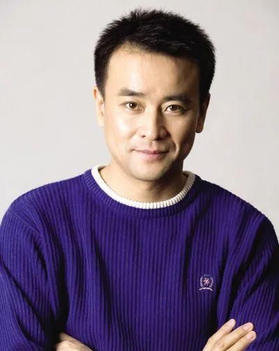  罗钢|探班《归路》电影：罗钢拄着拐杖出演，晚饭从早上吃到中午