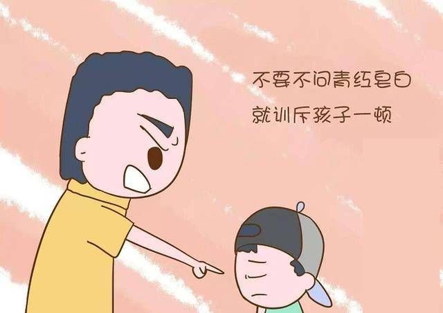 上买|男孩高铁上买了三份饭,遭妈妈大声斥责,乘客:孩子要被教坏了