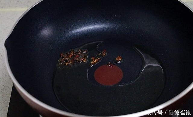 下饭|越吃越香的一道素菜,比肉菜还下饭,夏天要多吃