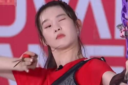  门面|超新星运动会镜头怼脸拍，张艺凡略显业余，刘些宁不愧是门面